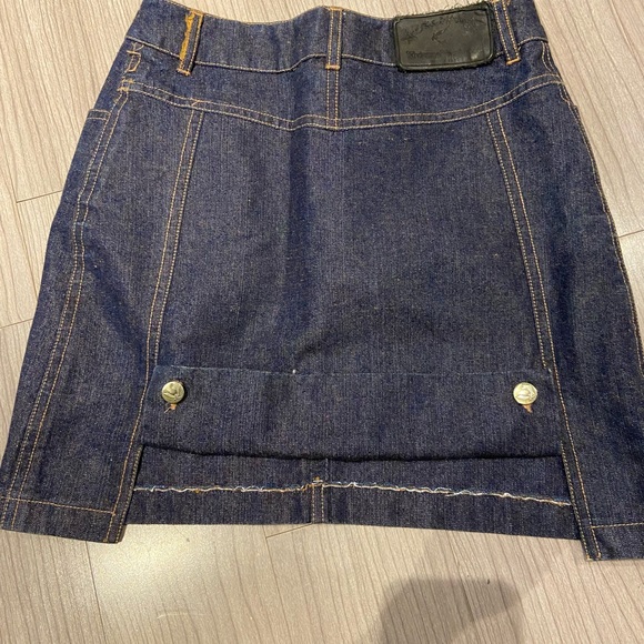 VINTAGE ANGLOMANIA VIVIENNE WESTWOOD dark denim shirt with button back detail - Picture 6 of 8